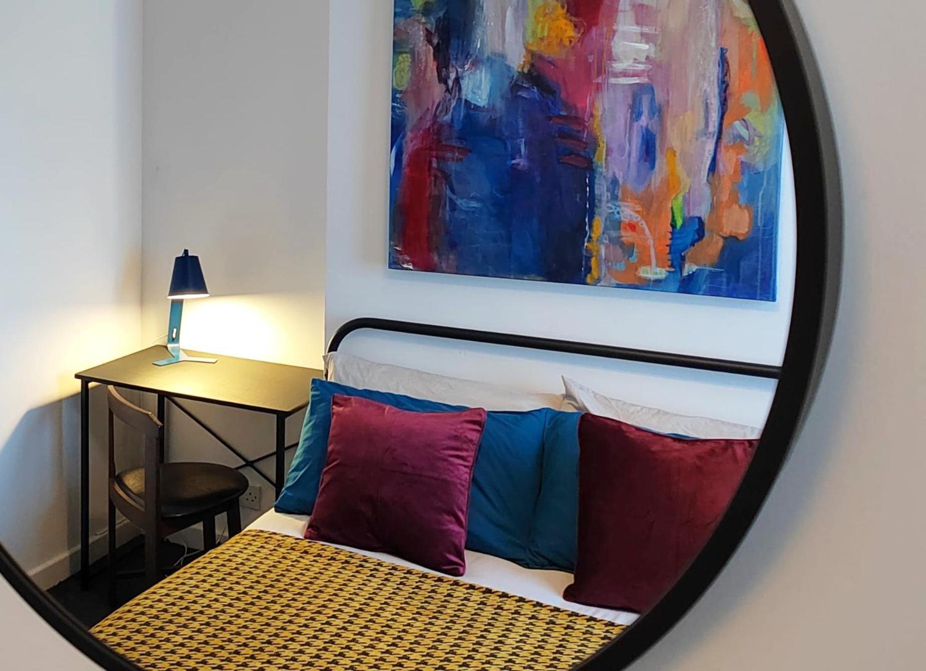 Granville 5Br Townhouse - Ideal For Groups, Families Or Contractors By Suitely Челтенхам Экстерьер фото